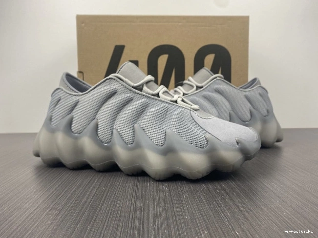 400 ADIDAS YEEZY H68033 0820